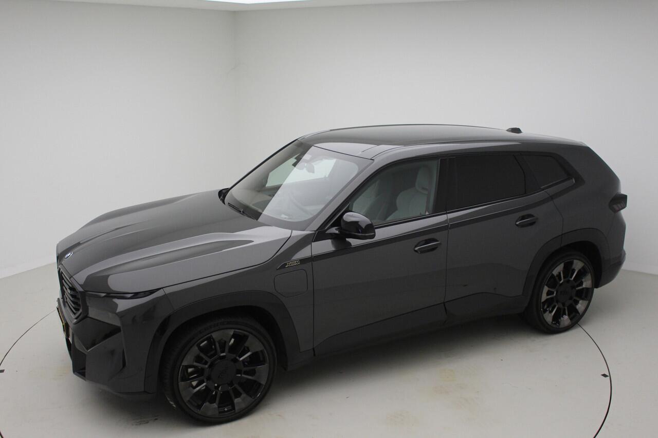 BMW XM PHEV V8 655 pk | 23" | Trekhaak | Massage+Ventilatie | CoPilot | Bowers & Wilkins | Individual lak+leder