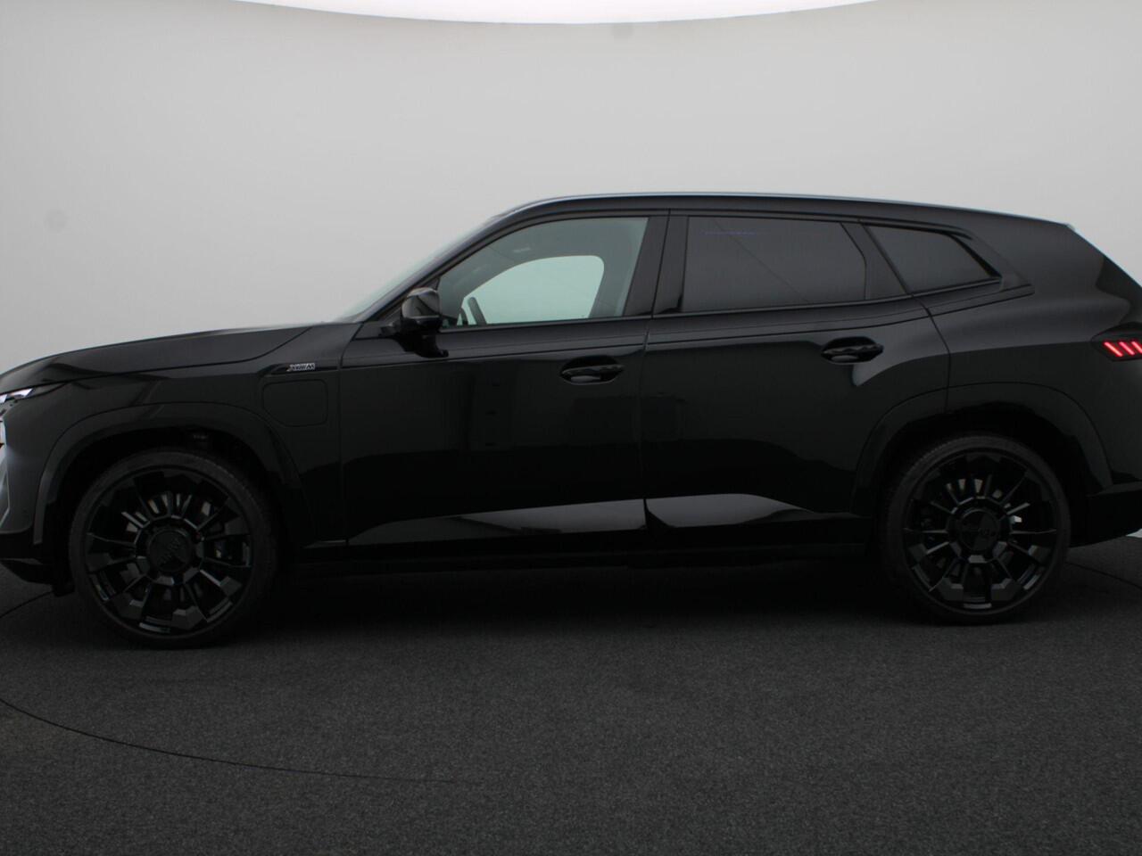 BMW XM PHEV 50e Adaptief M Onderstel Professional | Soft Close | Trekhaak | Driving Assistant Professional | Harman Kardon | 23''