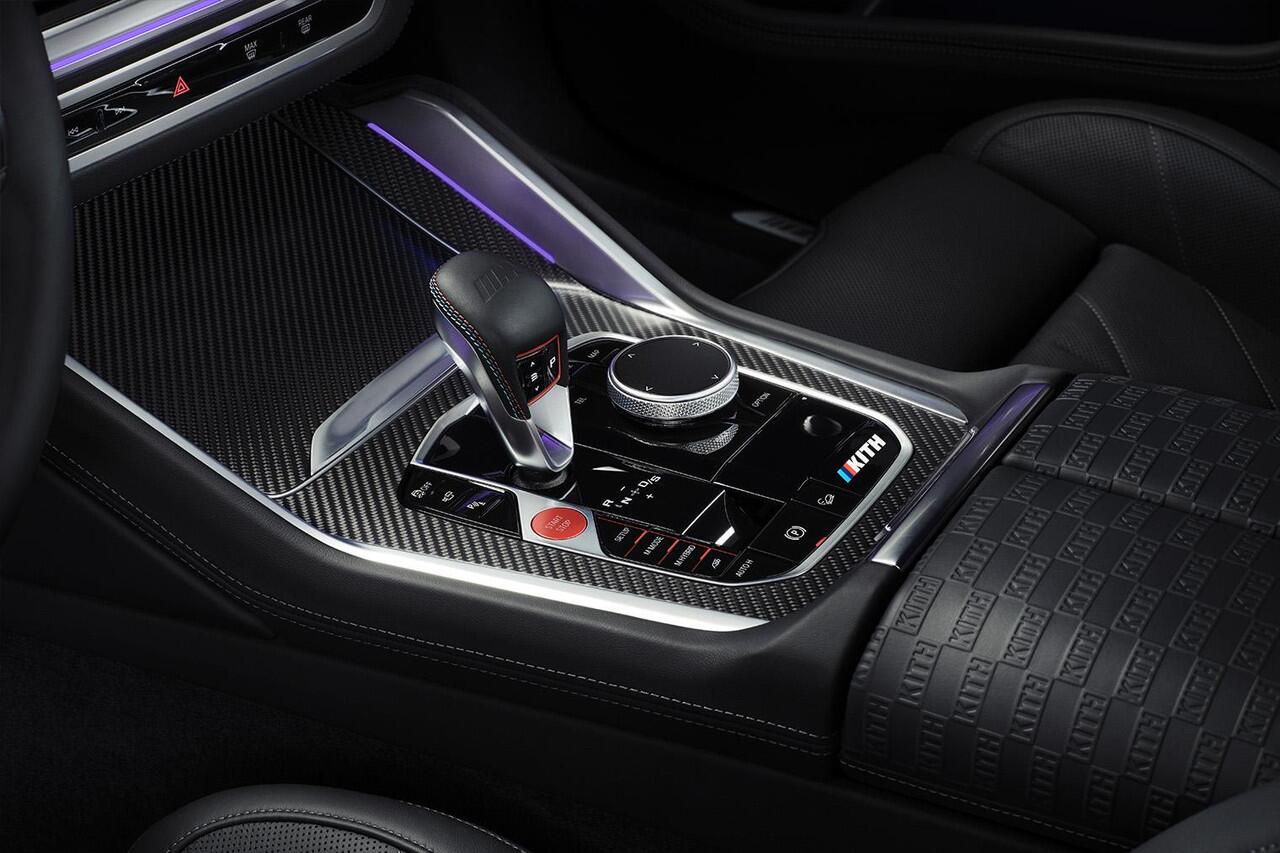 BMW XM By Kith | Individual Lak | Limited Edition | 1 van de 47 |