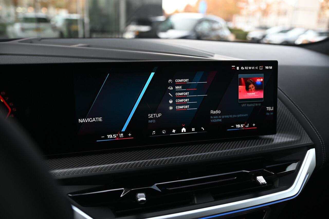 BMW XM PHEV 50e High Executive Automaat / Trekhaak / Massagefunctie / Adaptief M Onderstel Professional / Bowers & Wilkins / M Multifunctionele Stoelen / Soft-Close