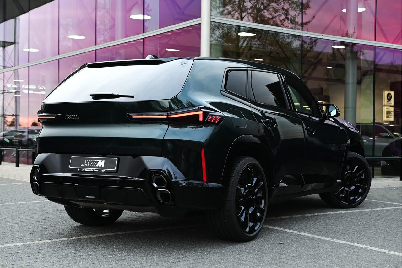 BMW XM PHEV 50e High Executive Automaat / Trekhaak / Massagefunctie / Adaptief M Onderstel Professional / Bowers & Wilkins / M Multifunctionele Stoelen / Soft-Close