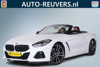 bmw-z4-roadster-m40i-m-sport---lede