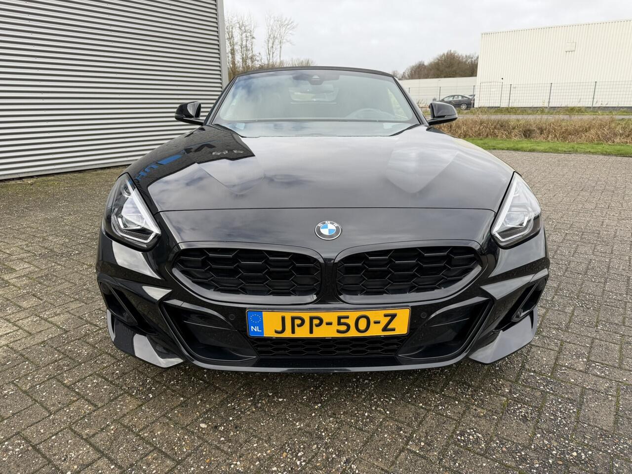 BMW Z4 Roadster M40i High Executive M Sport Keyless Entry Harman-Kardon 19 Inch Elek. Stoelverstelling ACC Stuurverwarming