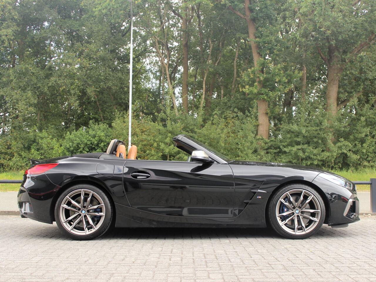 BMW Z4 Roadster M40i High Executive Zwart