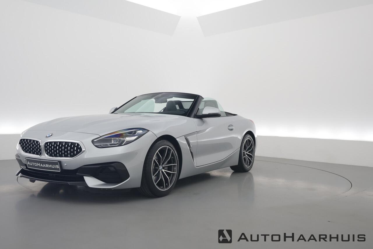 BMW Z4 Roadster sDrive20i Sport Line | Stoelverw. | Leder | Apple CarPlay | Camera | Navi
