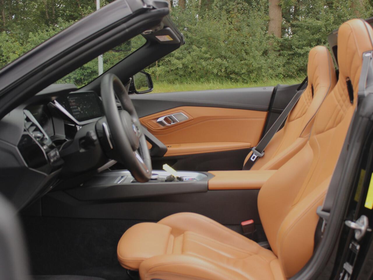 BMW Z4 Roadster M40i High Executive Zwart