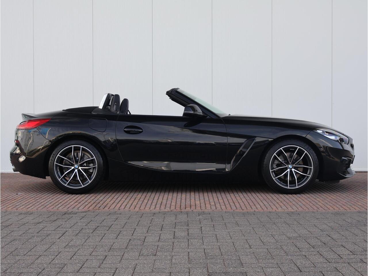 BMW Z4 Roadster sDrive30i High Executive Comfort Access/ Stoelverwarming/ Head-Up/ HiFi/ M Sportstoelen