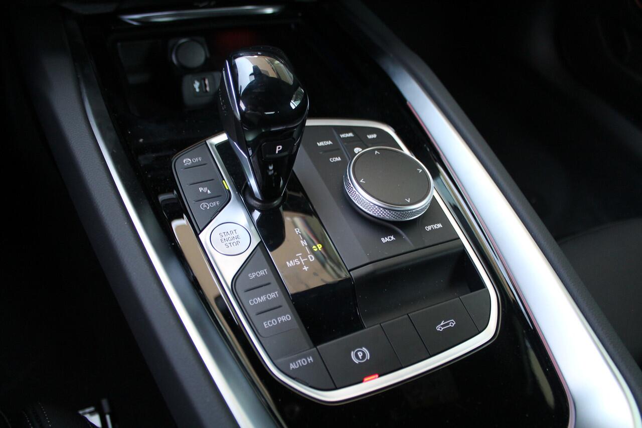 BMW Z4 Roadster sDrive30i High Executive M Sport Automaat / Achteruitrijcamera / M Sportstoelen / Comfort Access / Adaptieve LED / Active Cruise Control / M Adaptief onderstel / Head-Up / Stuurverwarming