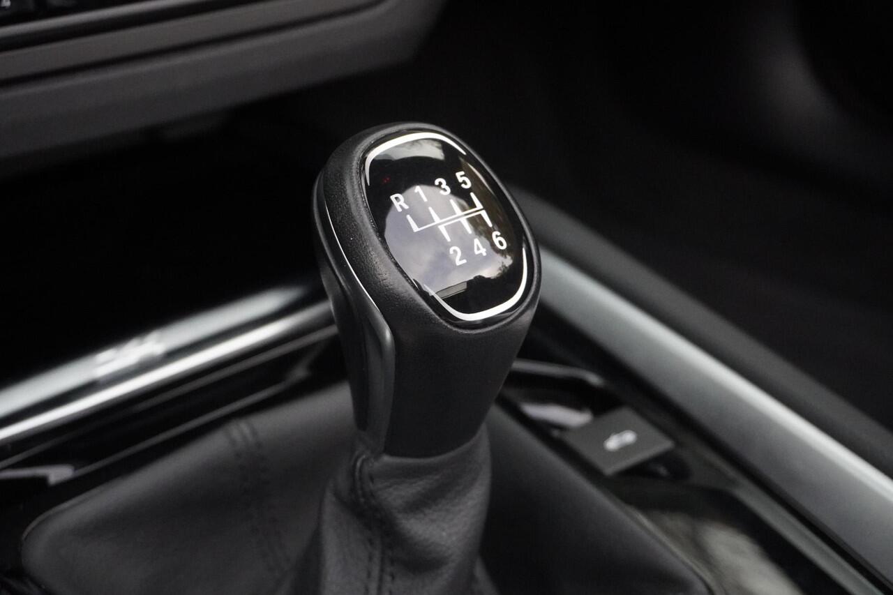 BMW Z4 Roadster sDrive20i Handgeschakeld | 18 inch LM M Dubbelspaak | Driving Assistant | HiFi System | M Aerodynamicapakket | Comfort Access