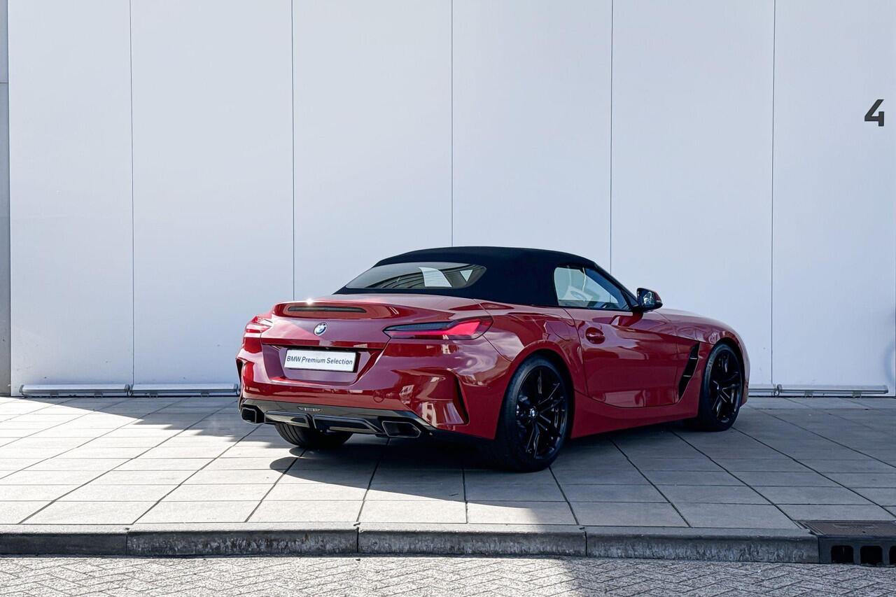 BMW Z4 M40i High Executive Harman Kardon / Head-Up / Elektrisch verstelbare stoelen / Stoelverwarming / Stuurwielrandverwarming / Comfort Acces / 19 Inch