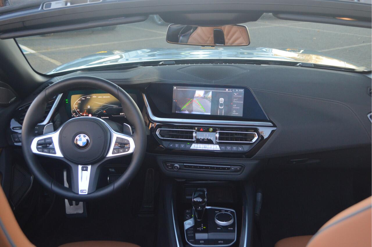 BMW Z4 Roadster M40i High Executive M Sport Automaat / Achteruitrijcamera / M Sportstoelen / M Adaptief onderstel / Comfort Access / Adaptieve LED / Head-Up / Harman Kardon