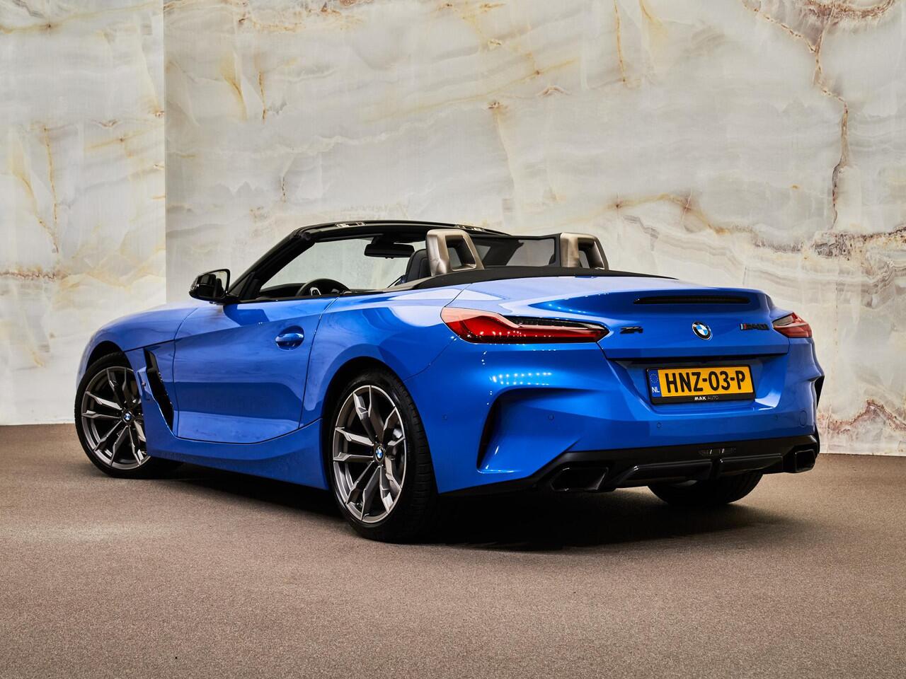BMW Z4 Roadster M40i High Executive, 19", H/K, M stoelen, adap-LED, HUD, keyless, dealeroh