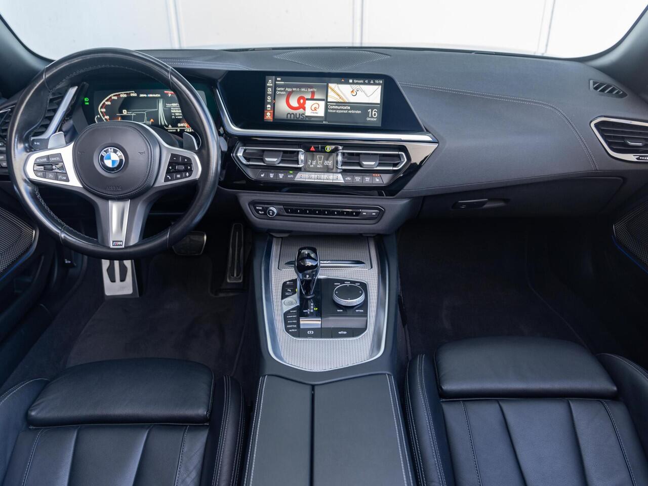 BMW Z4 Roadster M40i | Innovationspakket | Comfort Access | Achteruitrijcamera | Stoelverwarming | Head-Up Display | Harman Kardon | 19''