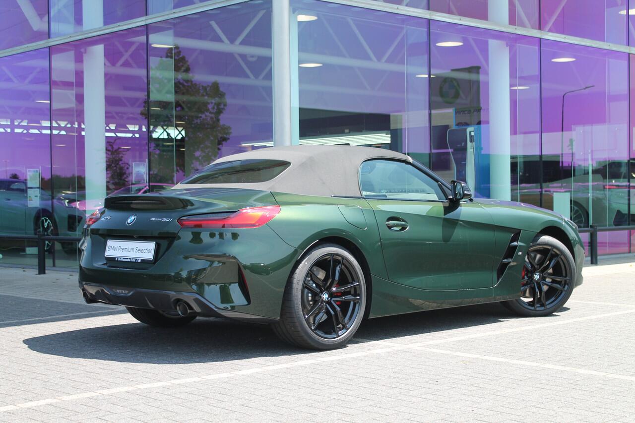 BMW Z4 Roadster sDrive30i High Executive M Sport Automaat / Achteruitrijcamera / M Sportstoelen / Comfort Access / Adaptieve LED / Active Cruise Control / M Adaptief onderstel / Head-Up / Stuurverwarming