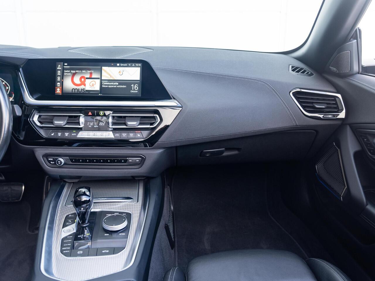 BMW Z4 Roadster M40i | Innovationspakket | Comfort Access | Achteruitrijcamera | Stoelverwarming | Head-Up Display | Harman Kardon | 19''