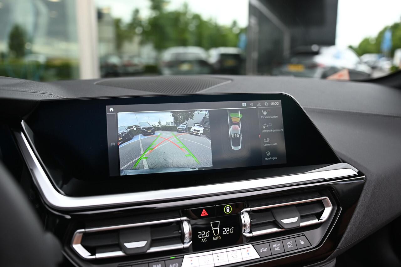 BMW Z4 Roadster sDrive30i High Executive M Sport Automaat / M Sportstoelen / Achteruitrijcamera / Stuurverwarming / Adaptieve LED / Active Cruise Control / Comfort Access