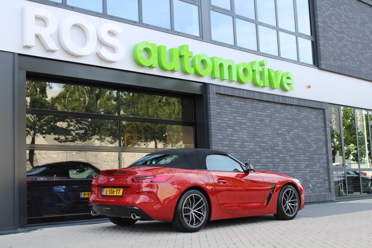 BMW Z4 Roadster sDrive20i High Executive | STOELVERWARMING | SFEER | CARPLAY | LEDER |