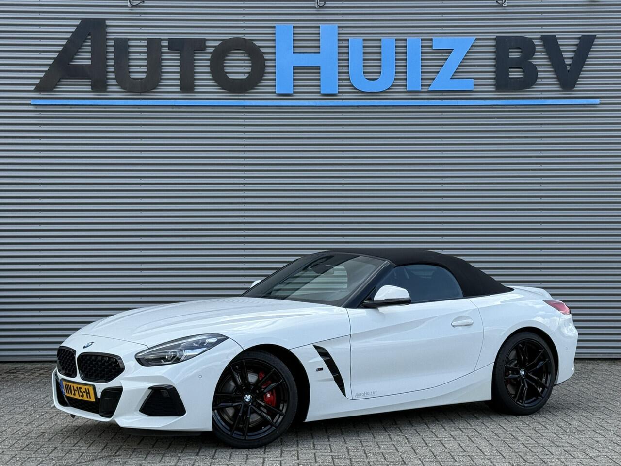 BMW Z4 Roadster sDrive30i High Executive M Sport Harman-Kardon Achteruitrijcamera Stuurwielverwarming 19 Inch Carplay