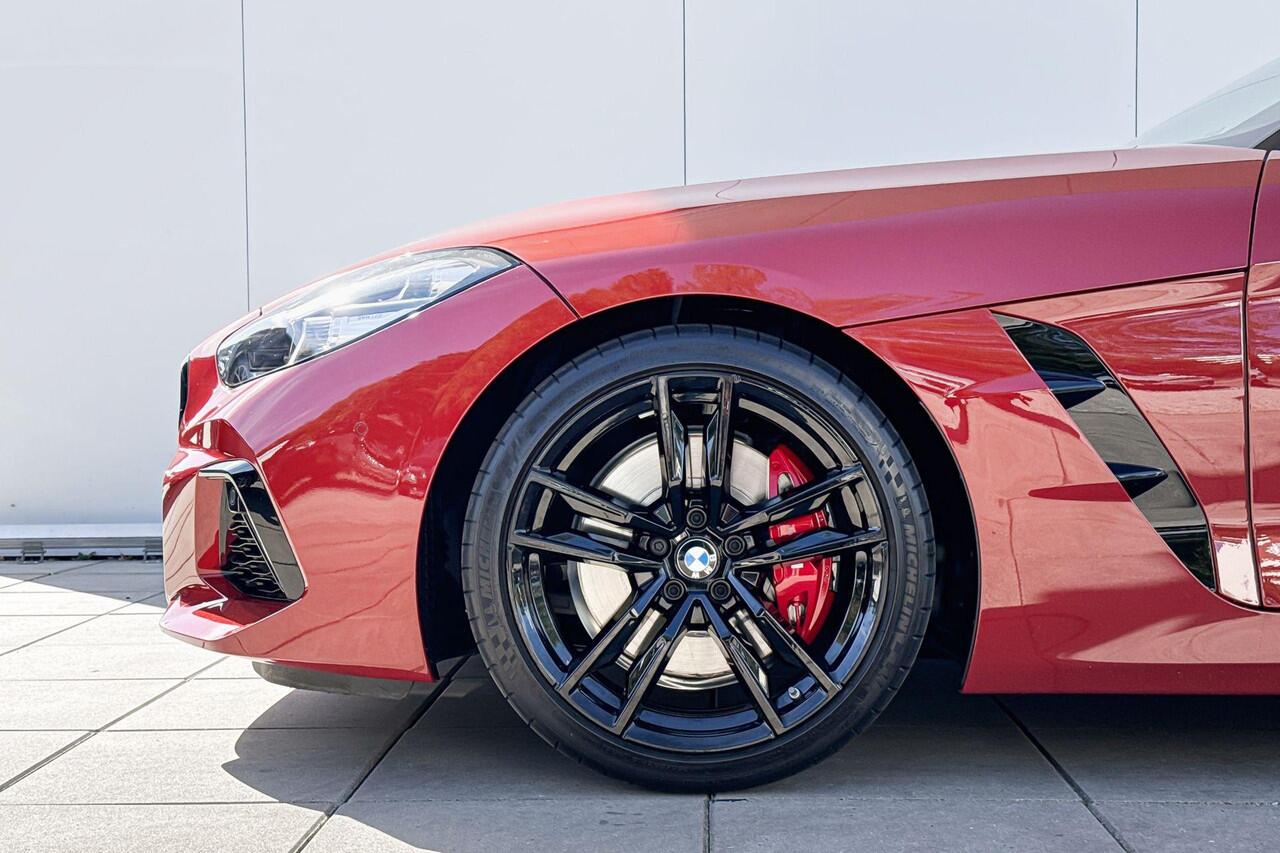 BMW Z4 M40i High Executive Harman Kardon / Head-Up / Elektrisch verstelbare stoelen / Stoelverwarming / Stuurwielrandverwarming / Comfort Acces / 19 Inch