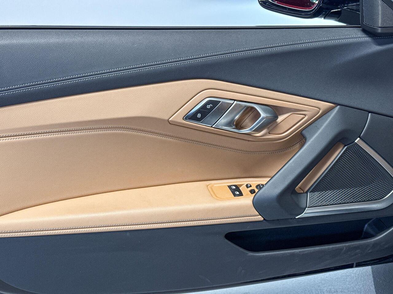 BMW Z4 sDrive20i High Executive | Selections