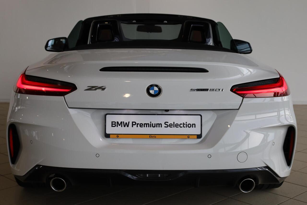 BMW Z4 Roadster sDrive20i High Executive | M Sport | Parking Pack | Comfort Access | Adaptieve LED koplampen