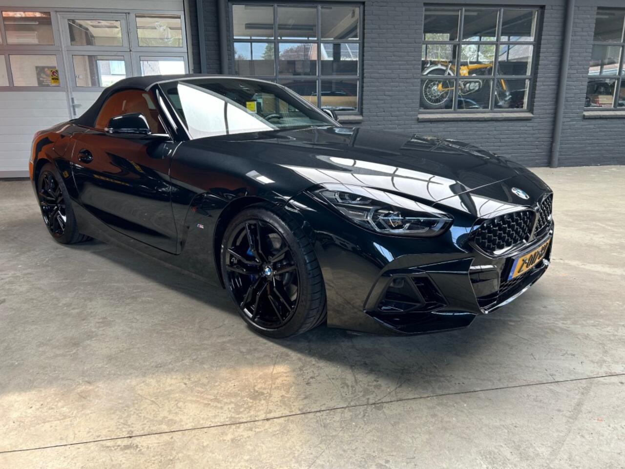 BMW Z4 SDRIVE20I M-Pakket High EX / 19Inch / Head-Up / Black