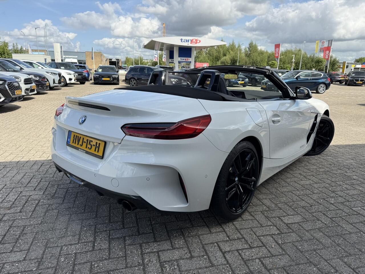 BMW Z4 Roadster sDrive30i High Executive M Sport Harman-Kardon Achteruitrijcamera Stuurwielverwarming 19 Inch Carplay