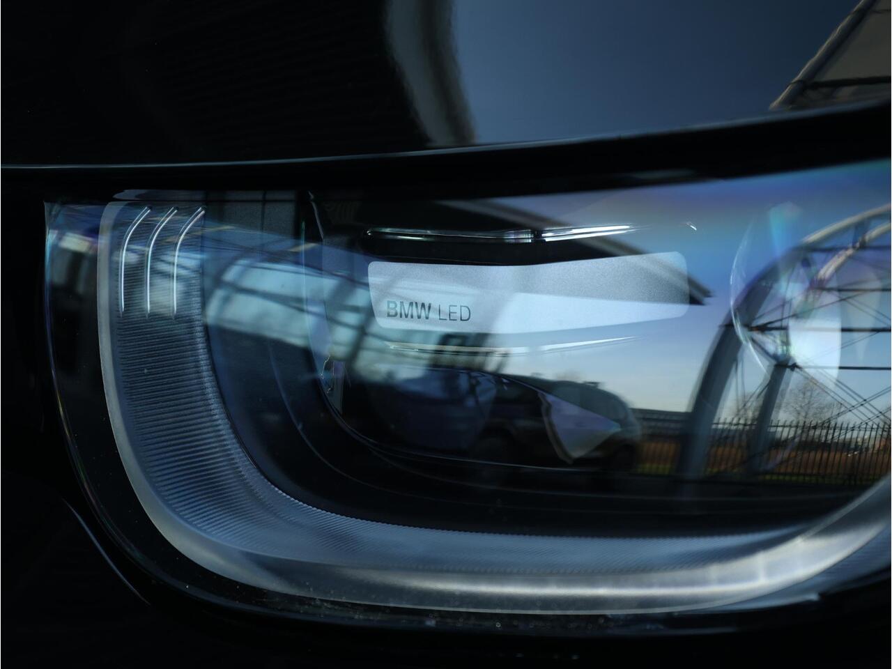 BMW i3 Business Edition Plus 120Ah 42 kWh Sportpakket / Harman Kardon / Panoramadak / Achteruitrijcamera /