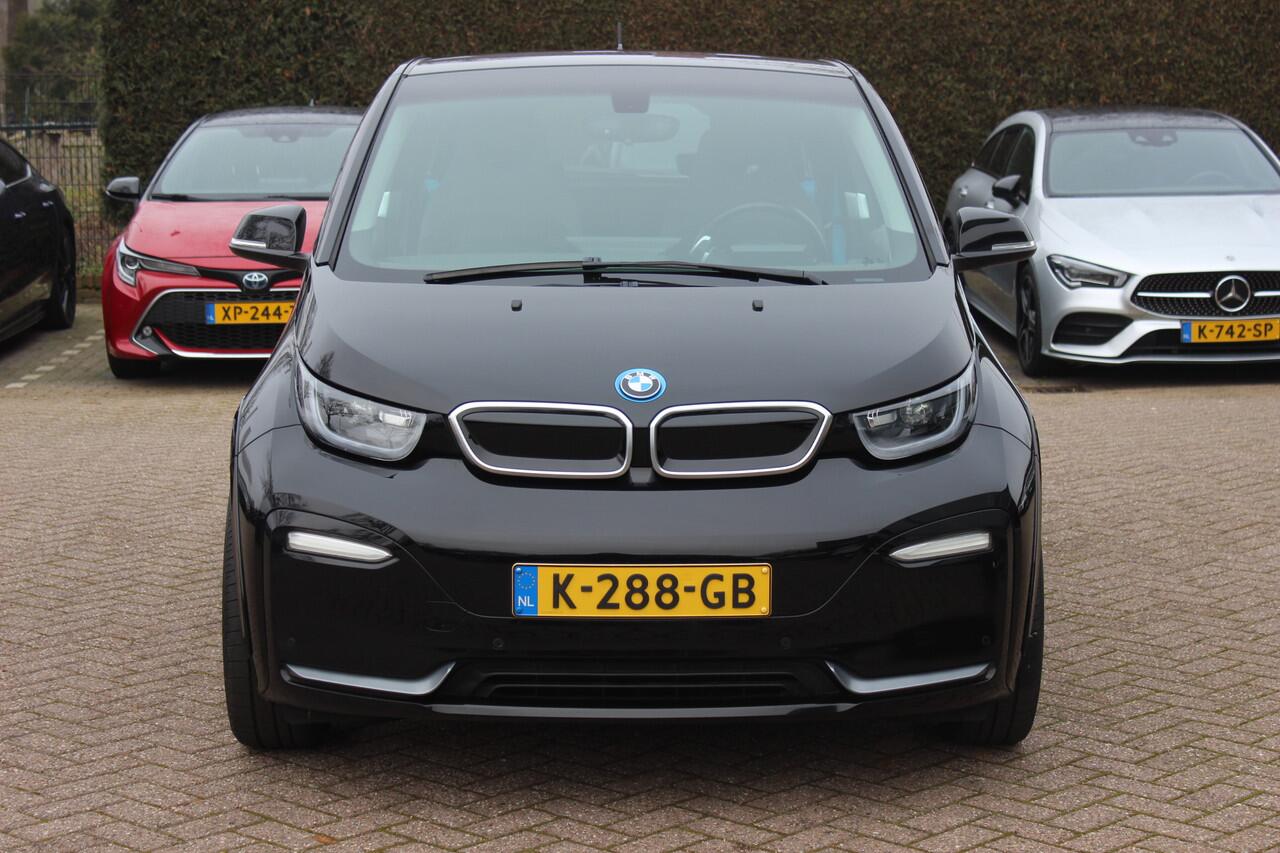 BMW i3 S Dark Shadow Edition 120Ah 42 kWh / SOH 90,4% / Camera / Navigatie / 20'' / Stoelverwarming / DAB / LED / Cruise Control