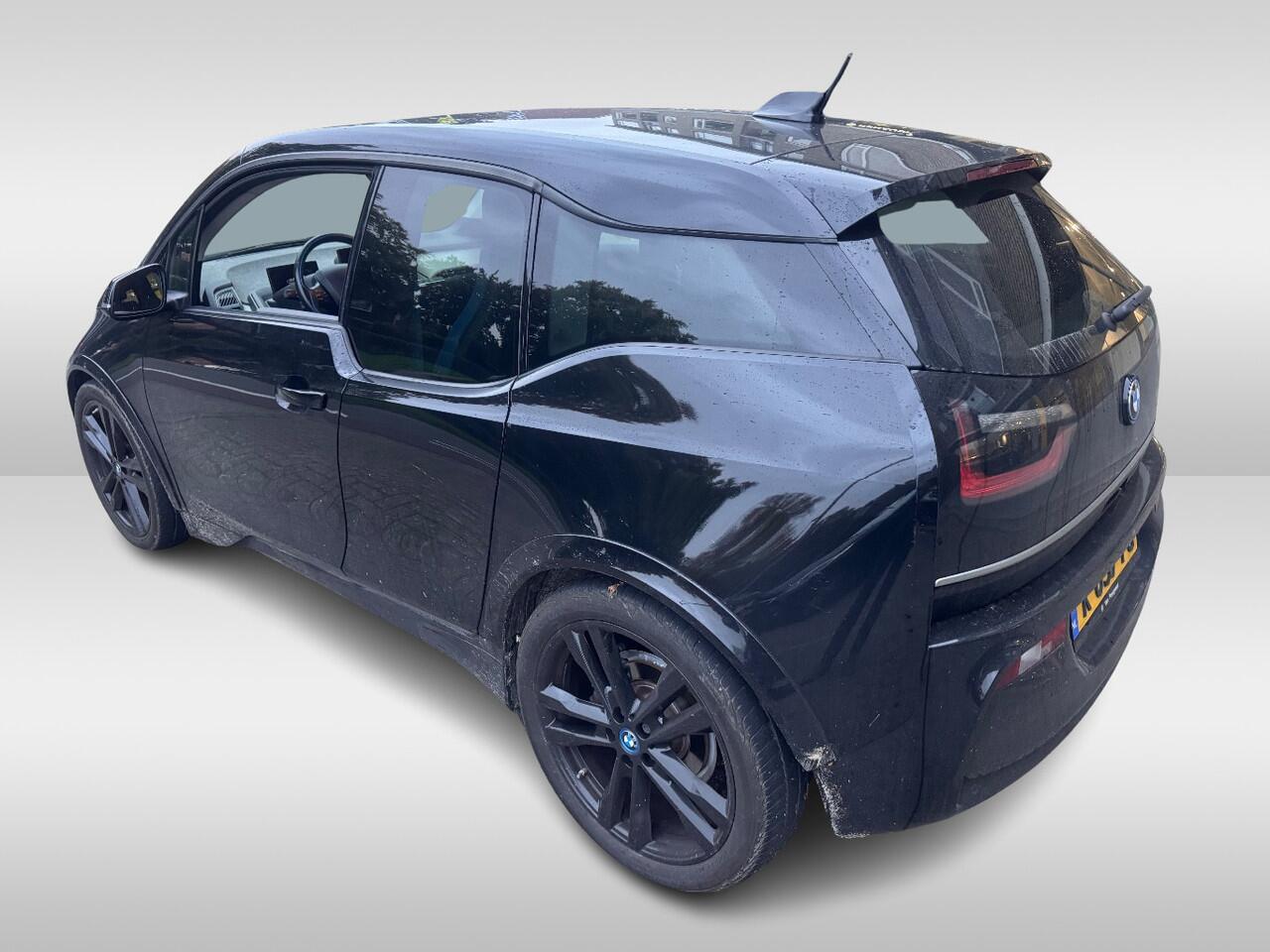 BMW i3 Dark Shadow Edition 120Ah 42 kWh 55.191 km! / Camera / Navigatie / 20'' / Stoelverwarming / DAB / LED / Cruise Control