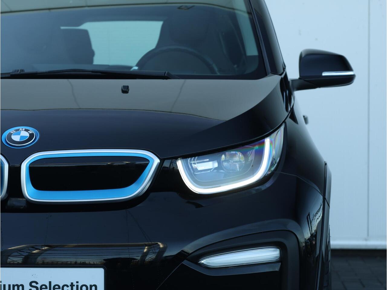 BMW i3 Business Edition Plus 120Ah 42 kWh Sportpakket / Harman Kardon / Panoramadak / Achteruitrijcamera /