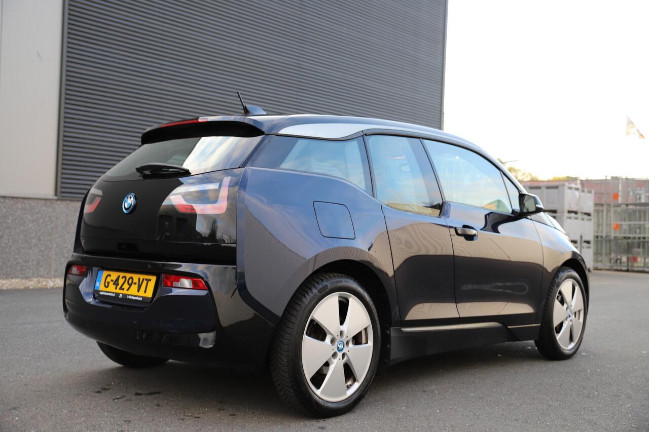 BMW i3 120Ah 42 kWh /Warmtepomp/33.000kmLED/All-season19"/Cruise/3-Fase