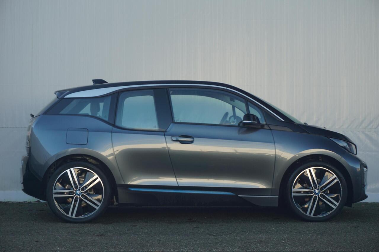 BMW i3 Executive Edition 120Ah 42 kWh | Comfort pakket / Achteruitrijcamera / Stoelverwarming / Parkeersensor voor & achter