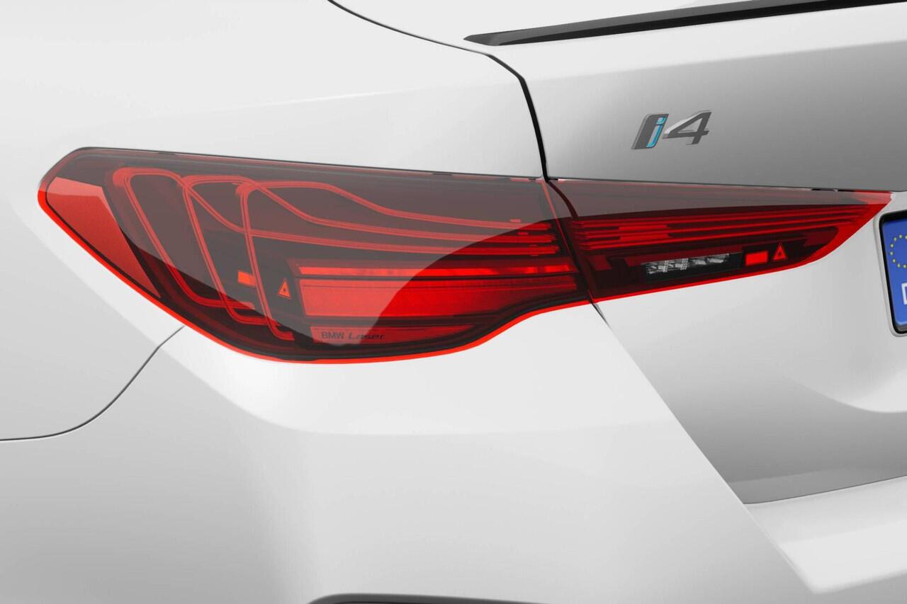 BMW i4 eDrive40 M Sport Edition | M Sport Pro | COmfort Pack | Active Cruise Control | Showroomvoordeel | ElectricDeals