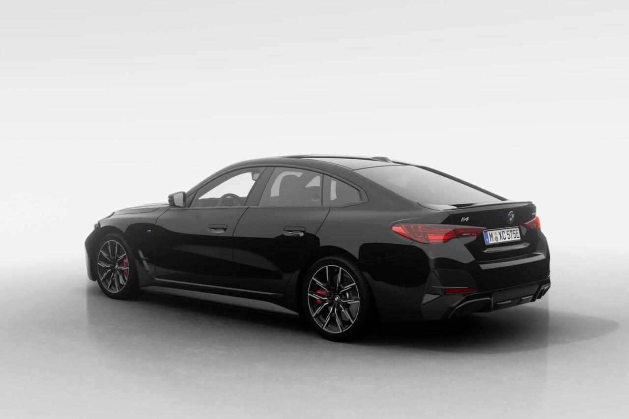 BMW i4 eDrive35 M Sport Edition | M Sport Pro | Comfort Pack | Elektrisch bediend glazen schuif-/kanteldak | Active Cruise Control | Showroomvoordeel | ElectricDeals