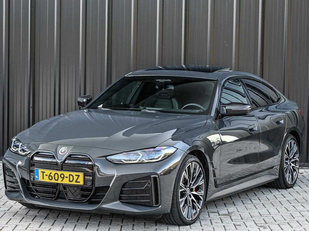 BMW i4 M50 GRAN COUPE HIGH EXECUTIVE 84 kWh 544 PK| M-SPORT PRO | COMFORT ACCESS | CARBON-PAKKET | MEMORY SEATS | LEDER | STUURWIELVERWARMING | ACTIVE CRUISE | HEAD-UP | VIRTUAL COCKPIT | HARMAN/KARDON SOUND SYSTEM