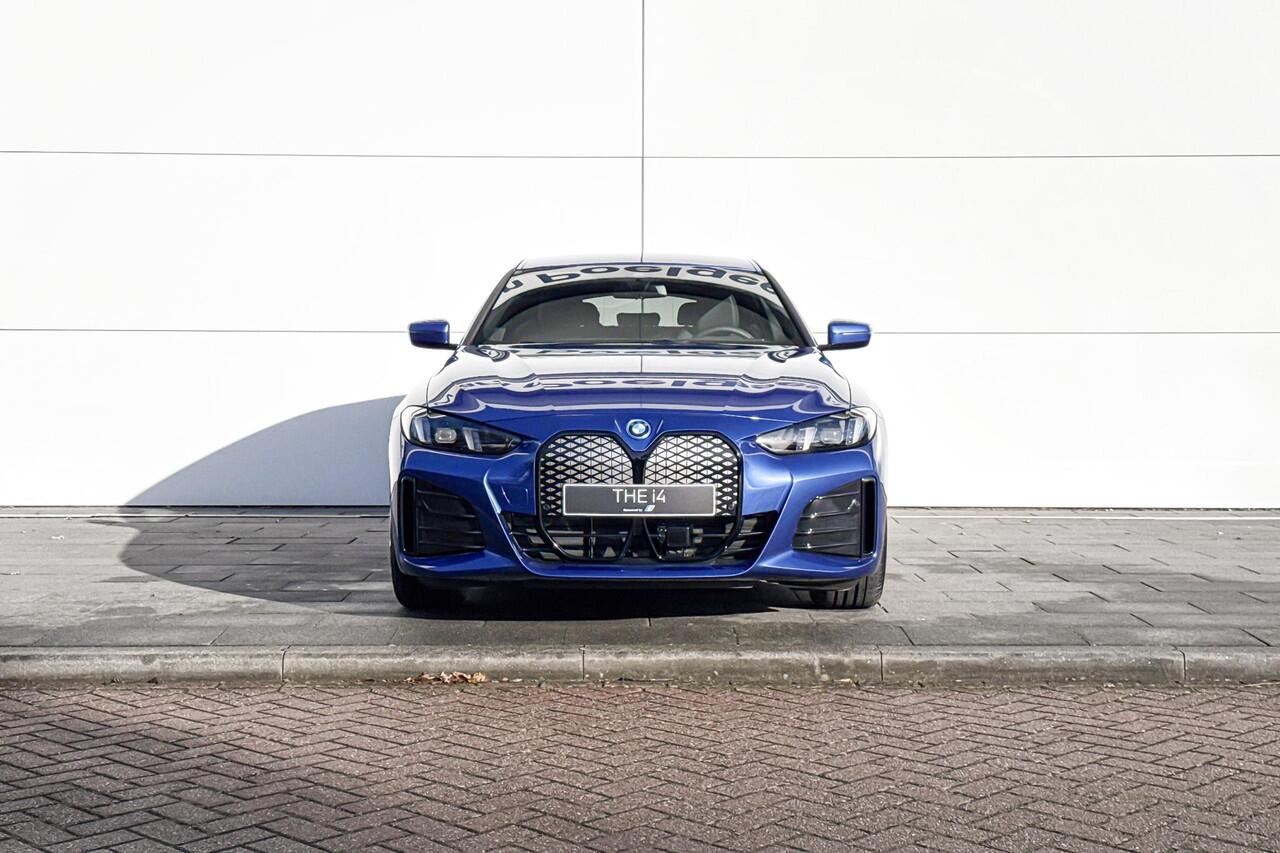 BMW i4 eDrive35 M Sport Edition | M Sport Pro | Comfort Pack | Showroomvoordeel