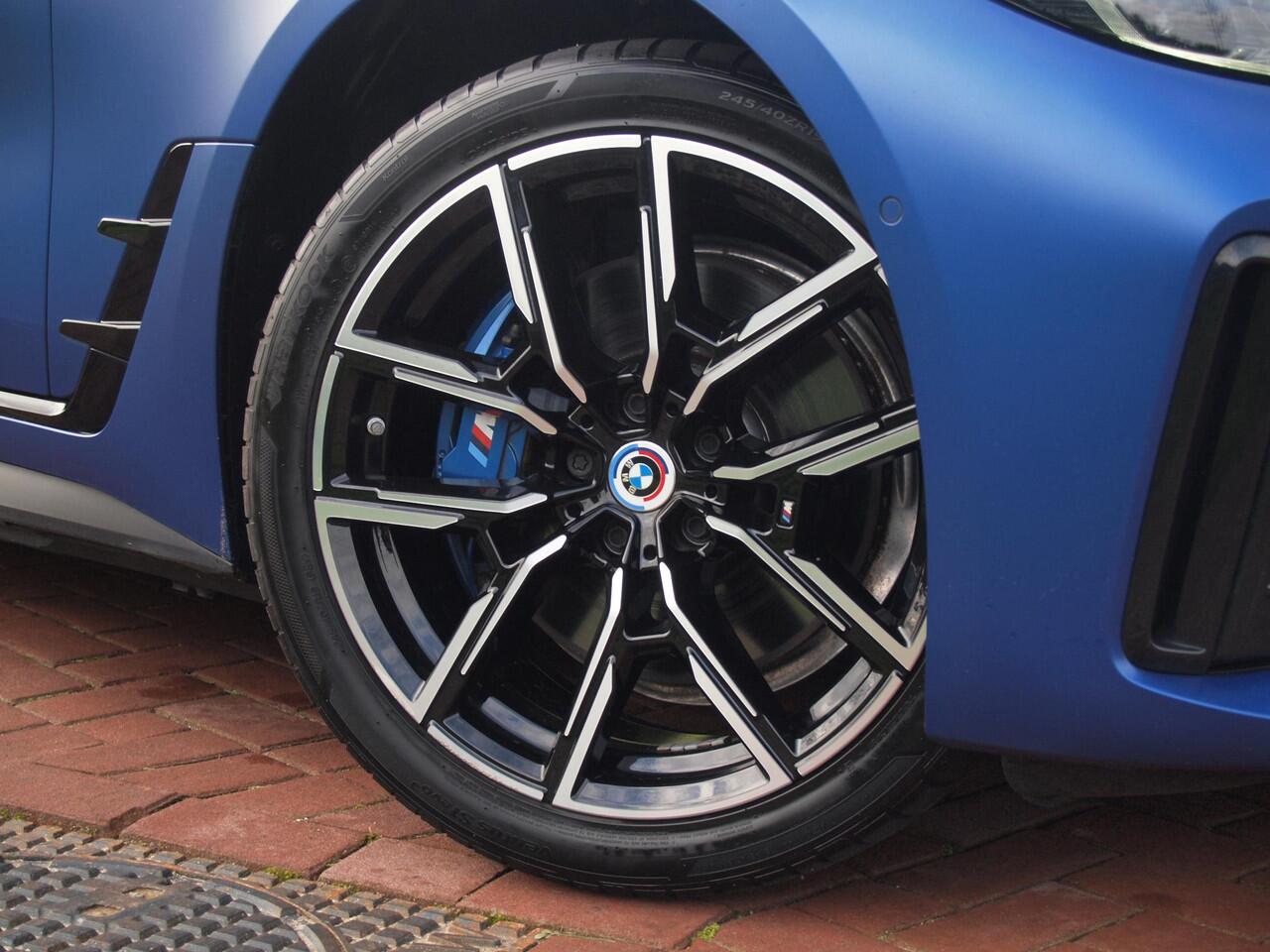 BMW i4 M50 High Executive 84 kWh | 544 PK | Harman Kardon | Head-Up Display | 360 Camera | Leder interieur | NL-Auto |