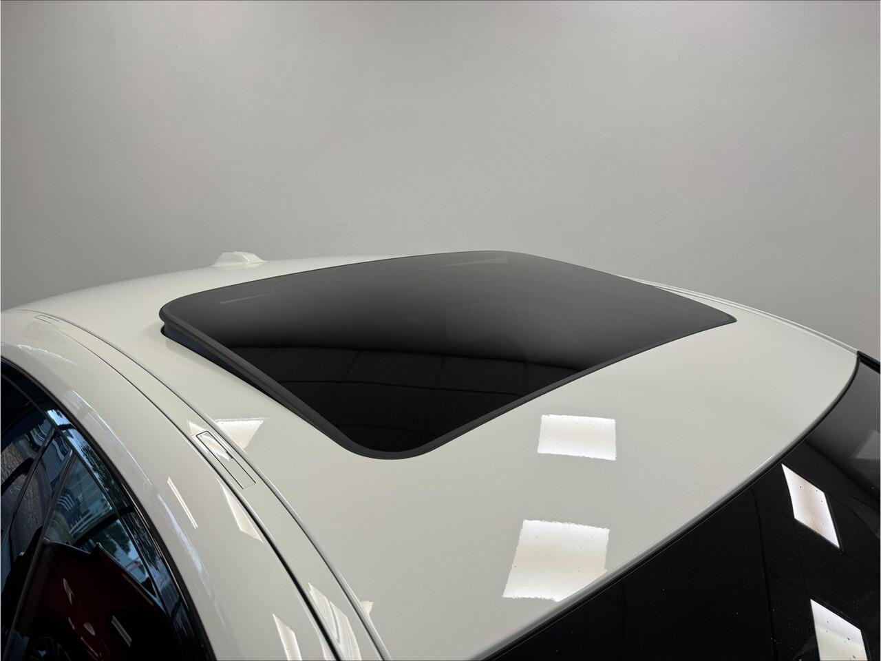 BMW i4 M50 High Executive 84 kWh ACC 360 Camera schuifkanteldak H&K 544PK NL Auto