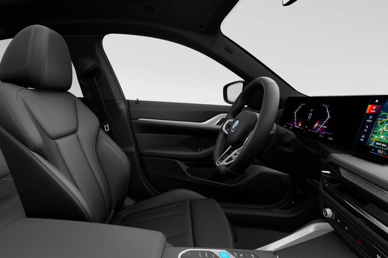 BMW i4 eDrive40 M Sport Edition | M Sport Pro | Comfort Pack | Active Cruise Control | Showroomvoordeel