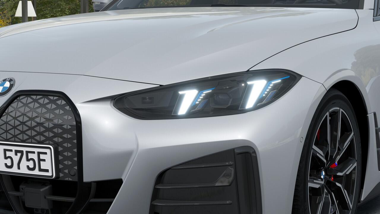 BMW i4 eDrive40 Gran Coupe M Sport / Achteruitrijcamera / Adaptieve LED / Active Cruise Control / Comfort Access / Parking Assistant / Stoelverwarming