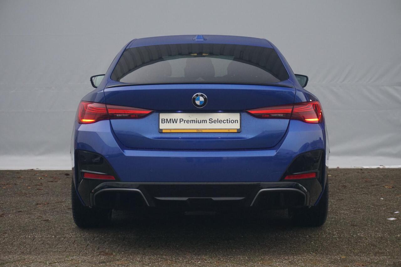 BMW i4 eDrive40 M Sportpakket Pro Schuif-/kanteldak / Active Cruise Control / Verwarmde stoelen voor en achter / Comfort Access