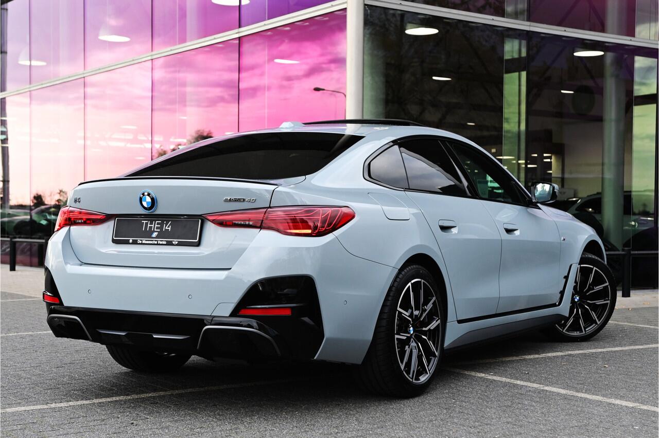 BMW i4 eDrive40 Gran Coupé M Sport / Schuif-kanteldak / Achteruitrijcamera / Comfort Access / Adaptieve LED / Active Cruise Control / Stuurverwarming