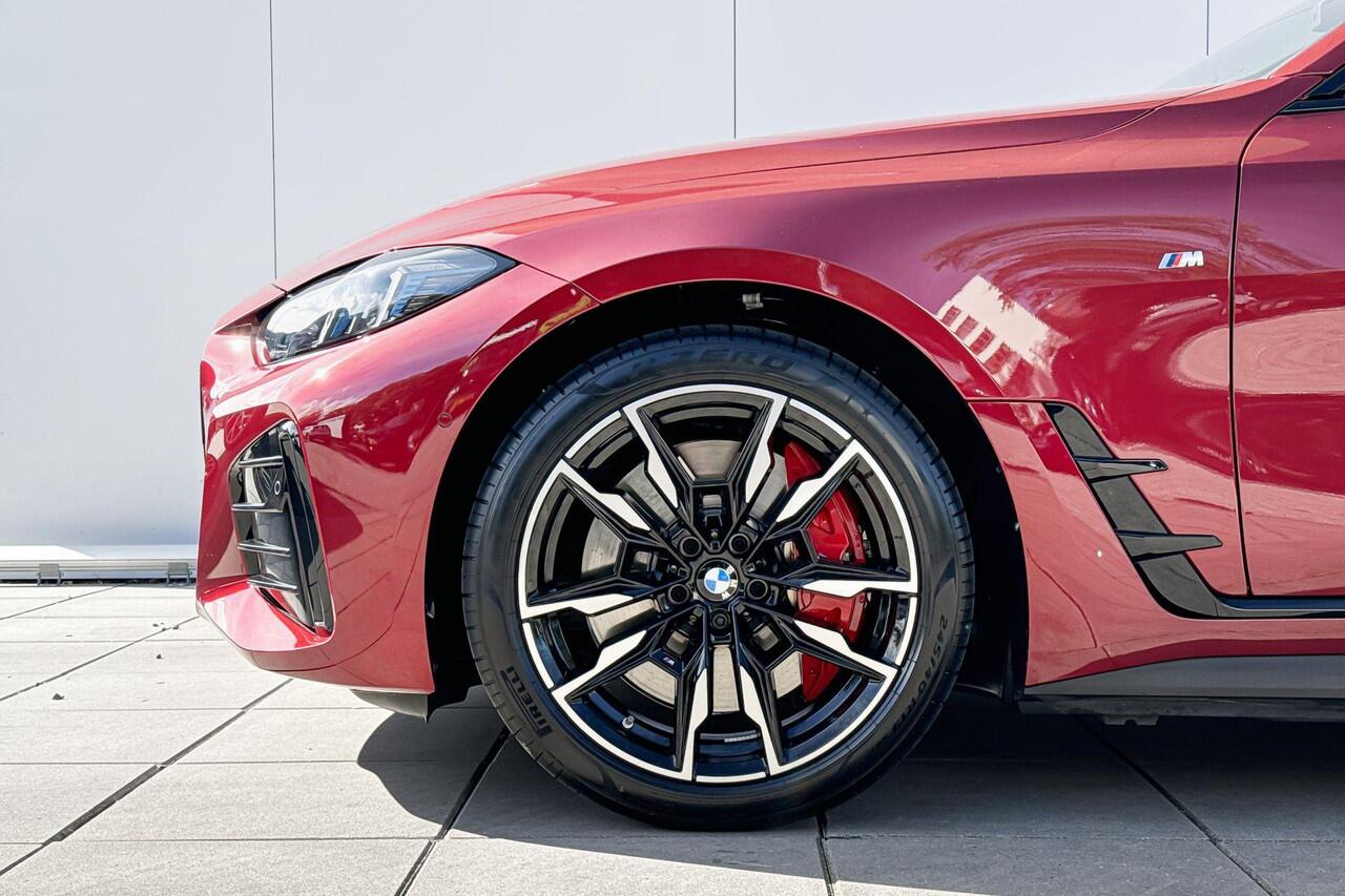 BMW i4 M50 M-Sport Pro 19 Inch / Comfort Acces / Electrisch verstelbare Voorstoelen / Stoelverwarming / Adaptieve Led koplampen / Driving Assistant Prof / Parking Prof / Harman Kardon / Head Up Display