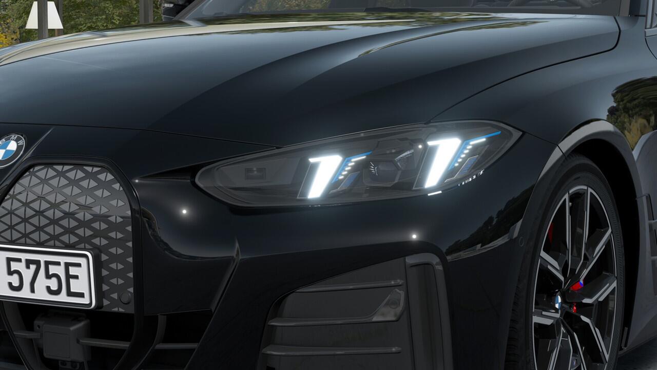 BMW i4 eDrive35 Gran Coupé M Sport / Achteruitrijcamera / Adaptieve LED / Active Cruise Control / Stoelverwarming / Comfort Access / Parking Assistant