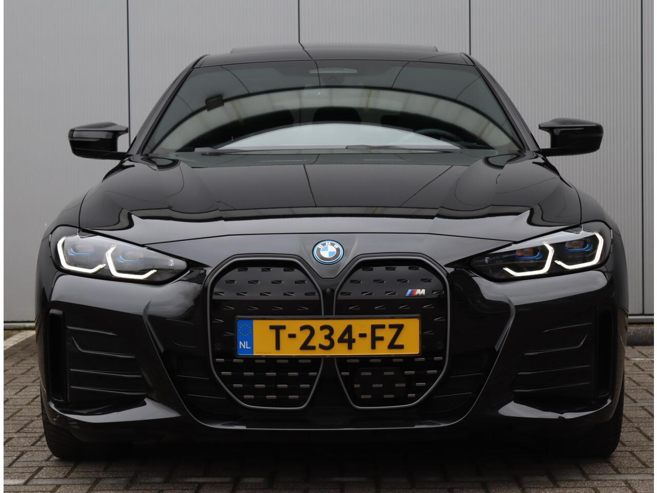 BMW i4 M50 High Executive 84 kWh | H&K | Pano | Trekhaak | Leder | Head-Up