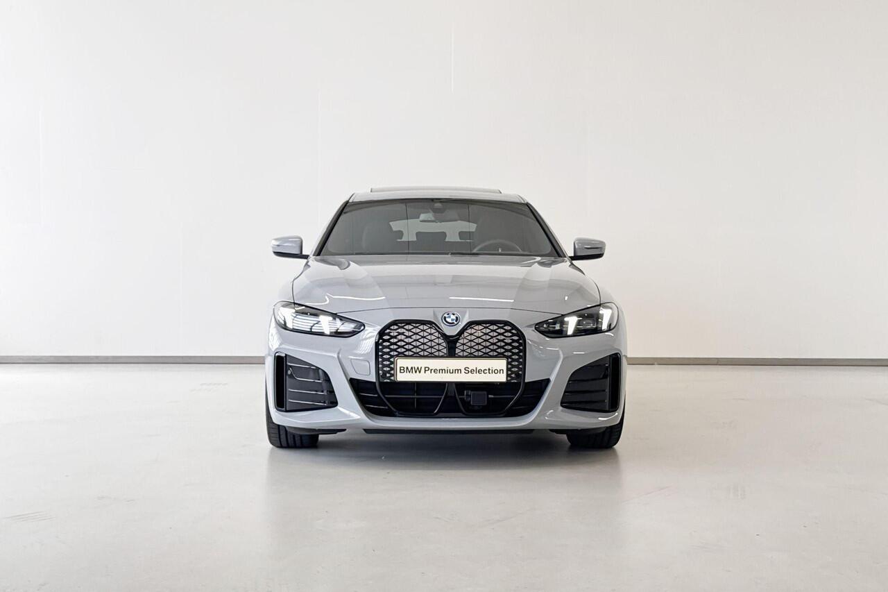 BMW i4 eDrive40 M Sport Edition M Sportpakket Pro | Selections