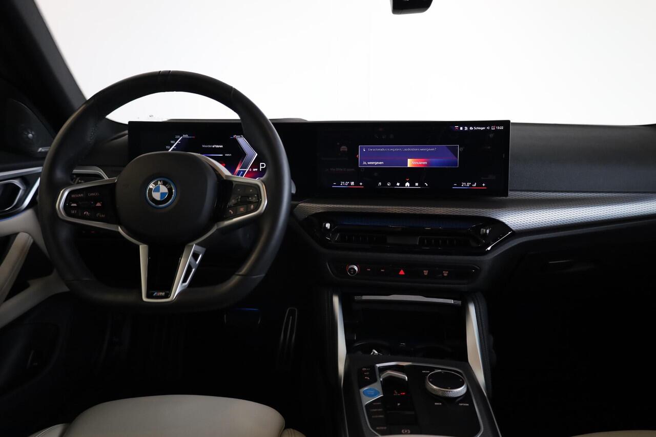 BMW i4 Gran Coupé eDrive40 | M Sportpakket Pro | Innovation Pack | Comfort Pack | Driving Assistant | LED Verlichting | Harman Kardon