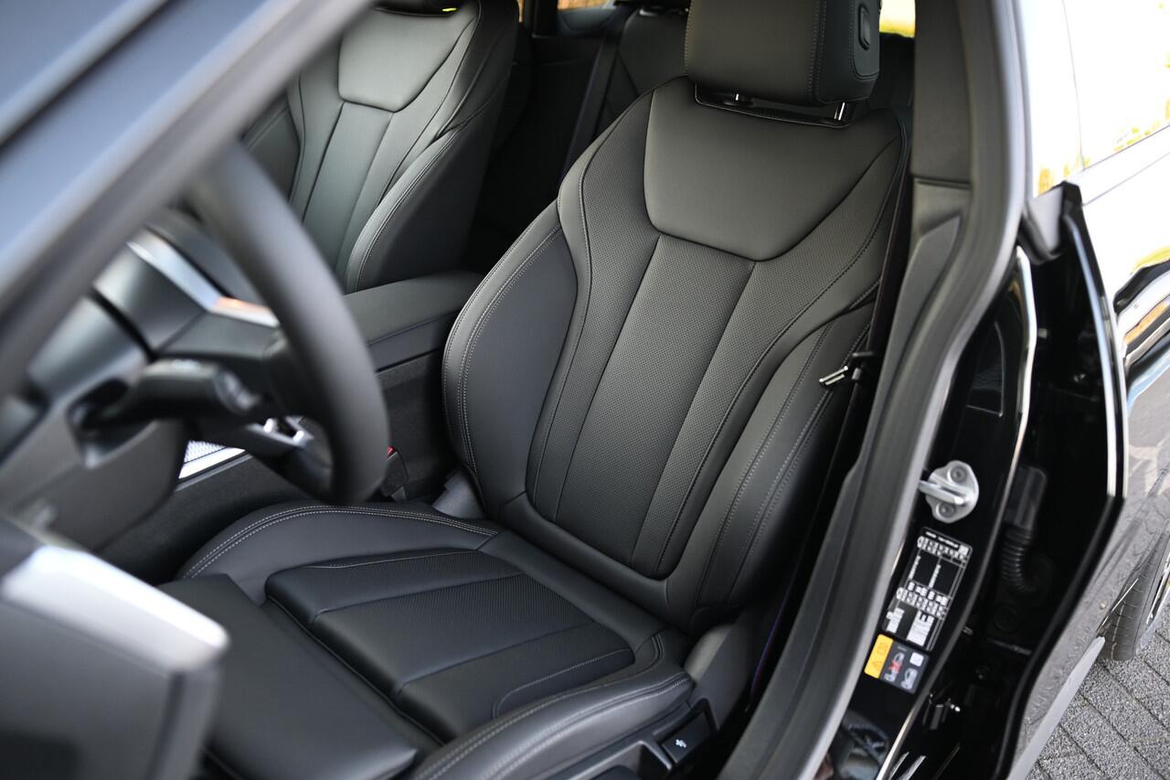 BMW i4 eDrive40 Gran Coupé M Sport / Adaptieve LED / Active Cruise Control / Comfort Access / Parking Assistant / Live Cockpit Plus / Stoelverwarming