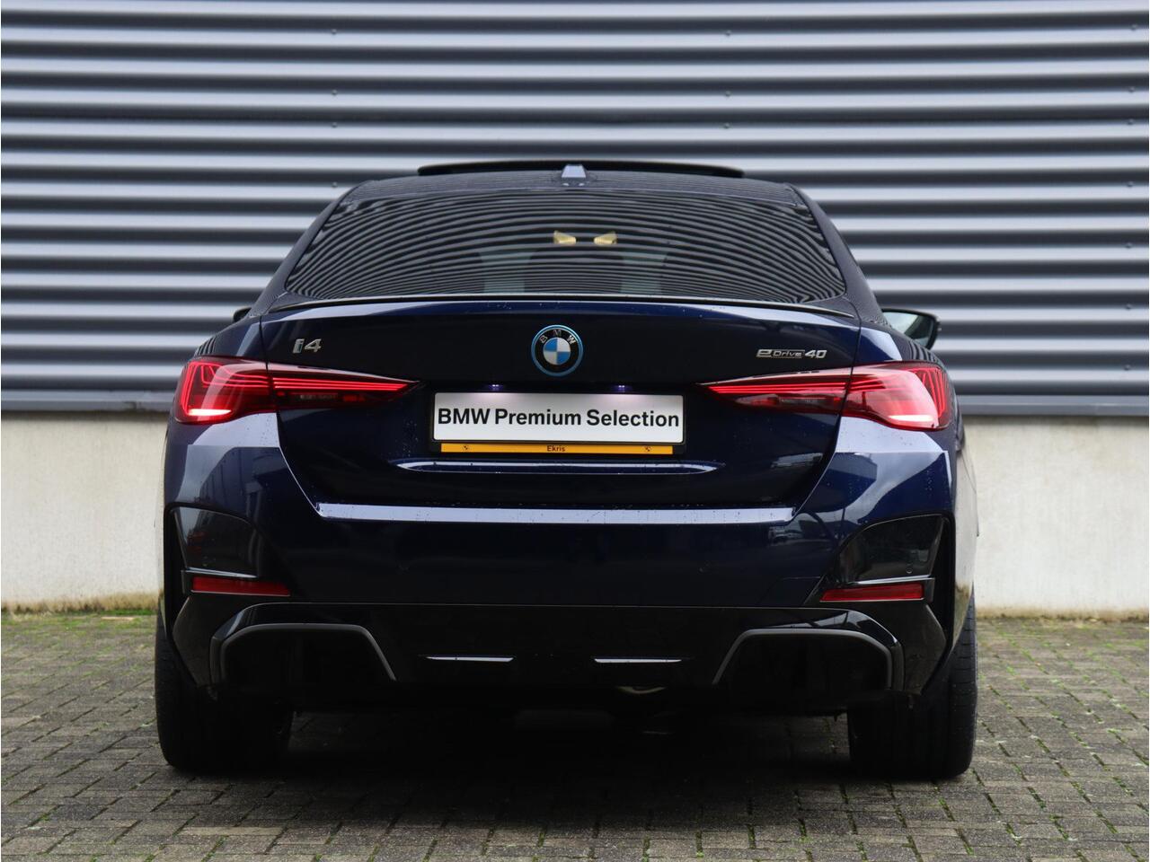 BMW i4 eDrive40 | High Executive | M Sportpakket Pro | Panodak | Driving Assistant Prof. | Head-Up | Laserlight | Harman Kardon | Parking Assistant Plus | Comfort Access | 19'' LMV
